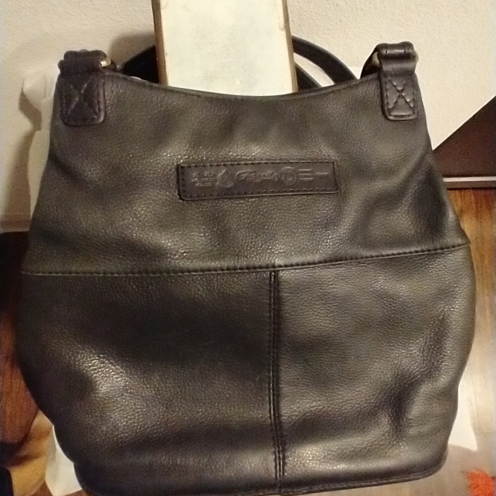 SOLD 🚫***Fossil Hobo Style handbag